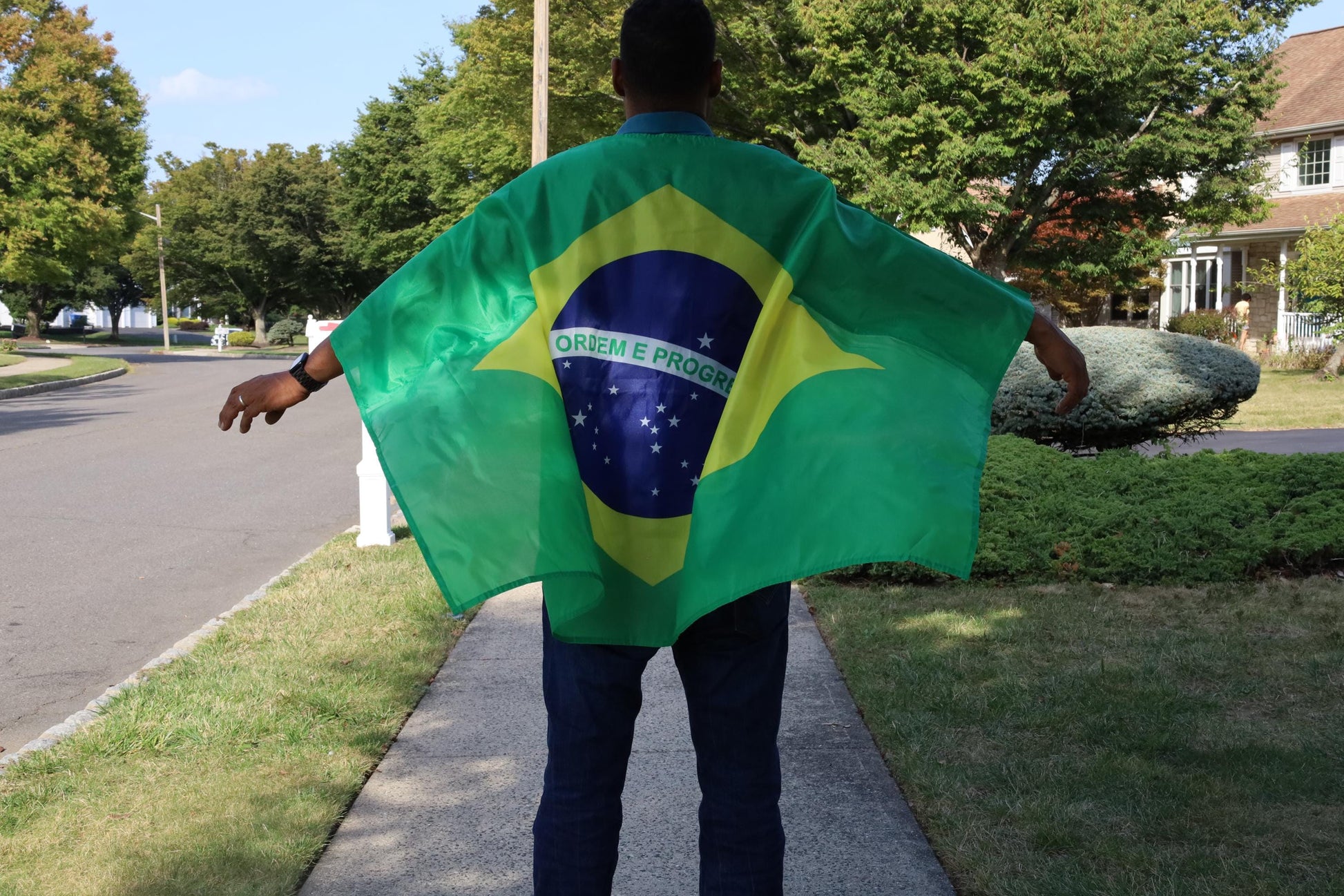 Wearable Brazilian Flag Cape, Soccer Fan Gear, Polyester Stadium Accessory